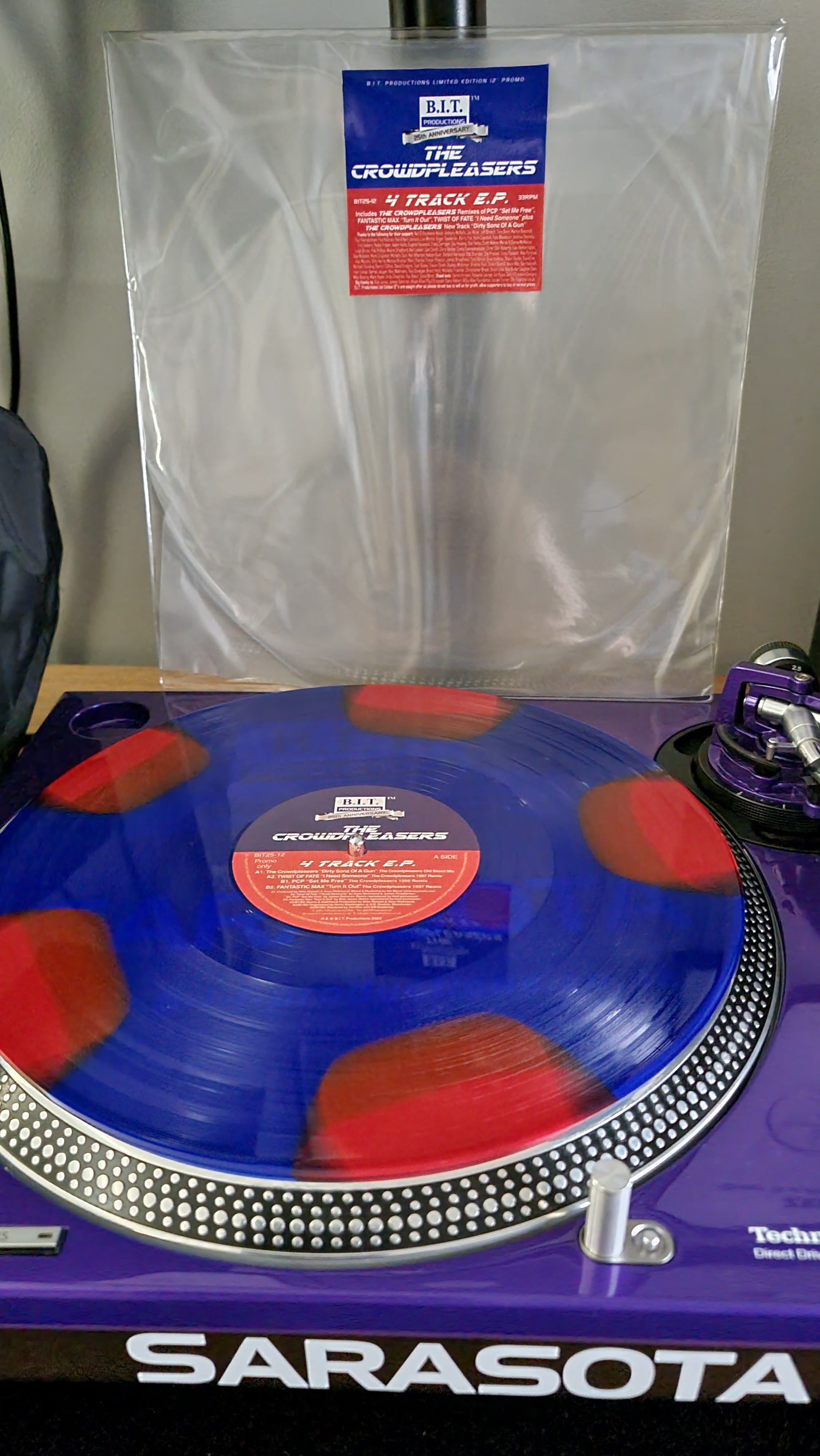 The Crowdpleasers "Dirty Sonz Of A Gun"  - B.I.T Productions - 12" Blue & Red vinyl - BIT25-12