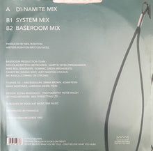 Load image into Gallery viewer, House Of Windsor : Squidgy (12")