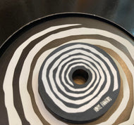 Ellis Dee – Do You Want Me/Rock To The Max (7″ Edits) + Record Adapter  VFS45-002