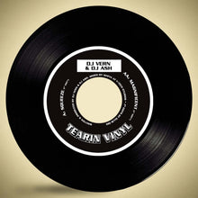 Load image into Gallery viewer, DJ Vern &amp; DJ Ash – Squeeze/Magnificent 7″ – Black Vinyl – Dinked Centre – Tearin Vinyl/Vinyl Fanatiks 7&quot; Vinyl with adapter -TV-VFS45-002