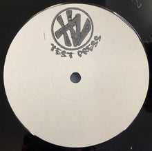 Load image into Gallery viewer, ++Exclusive Test Press++ Hardcore Vinylists - Face Off EP Episode 3 - Zhute vs Bino - 4 track 12&quot; vinyl - DCLS008